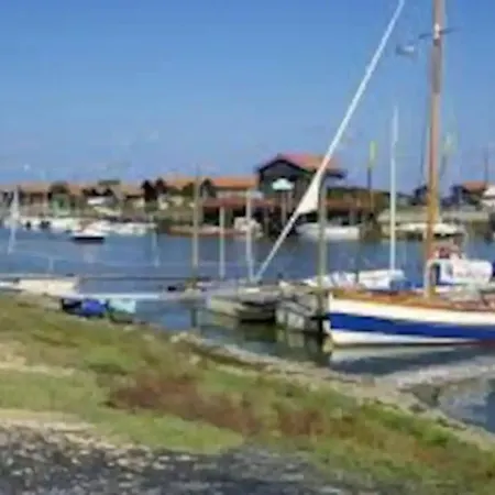 Holiday home Maisonnette Du Bassin Gujan-Mestras